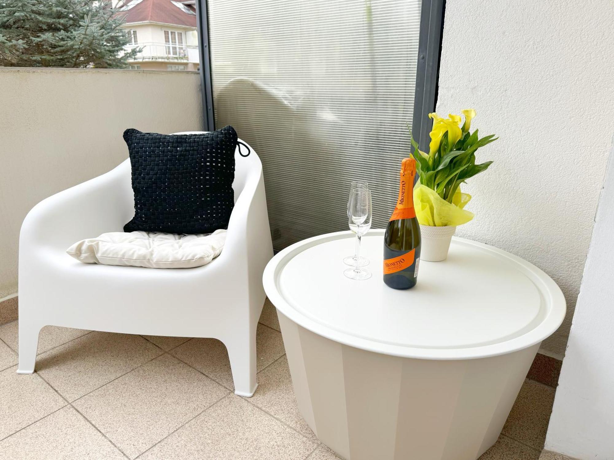 Baltic Apartament Studio Z Ogrodkiem Grzybowo Kolobrzeg Esterno foto